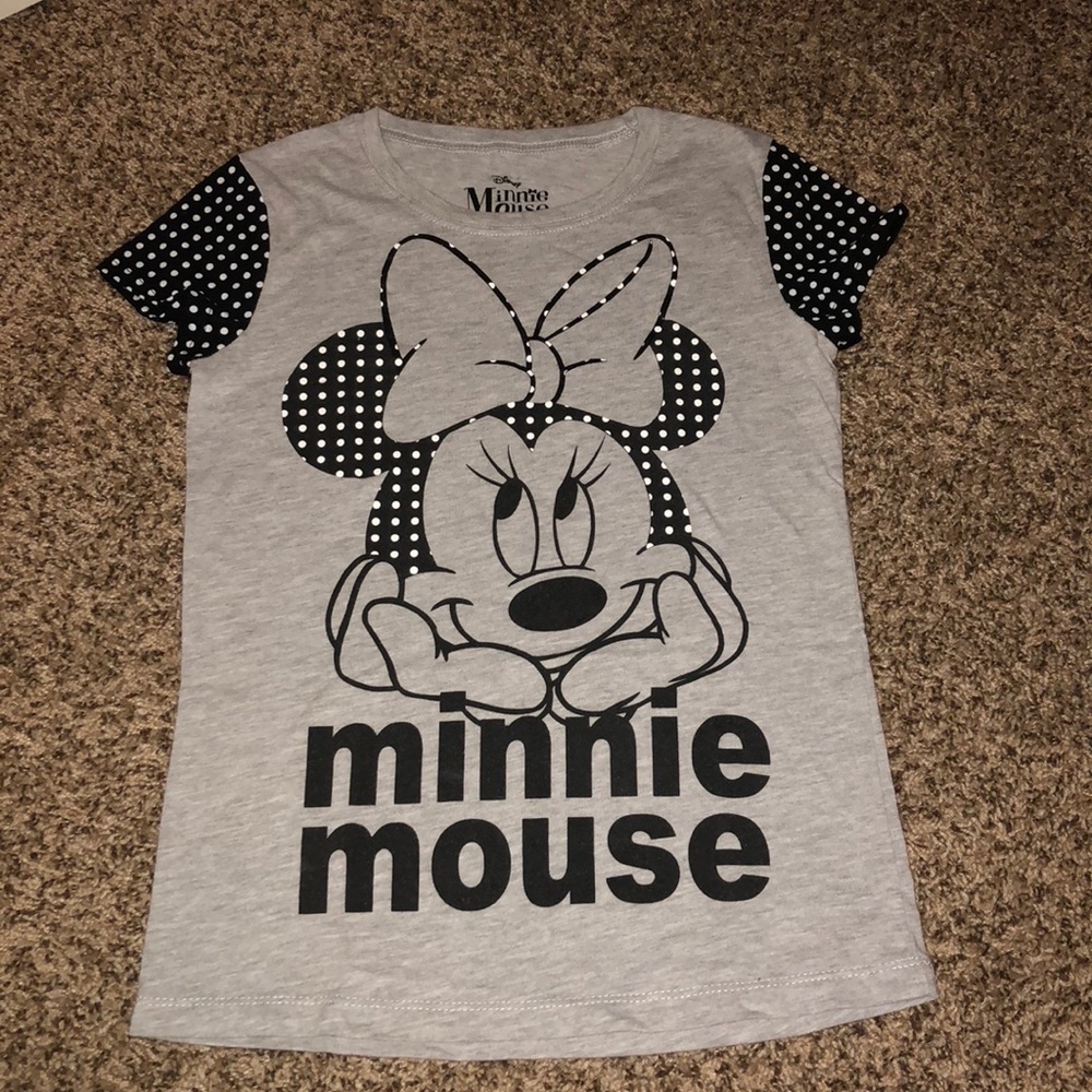 to big for me and not my type of shirt to wear